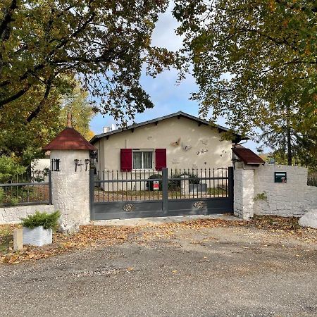 Villa Le Paradis Pern Bagian luar foto