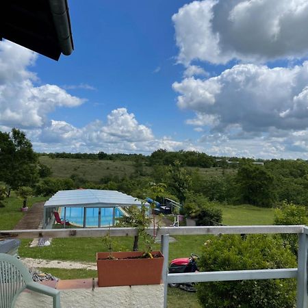 Villa Le Paradis Pern Bagian luar foto