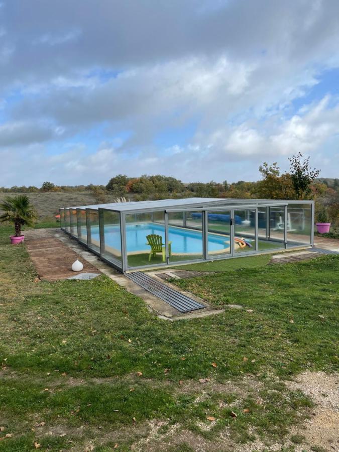 Villa Le Paradis Pern Bagian luar foto